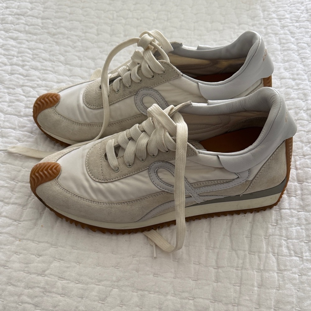 Loewe White and Tan Sneakers 39